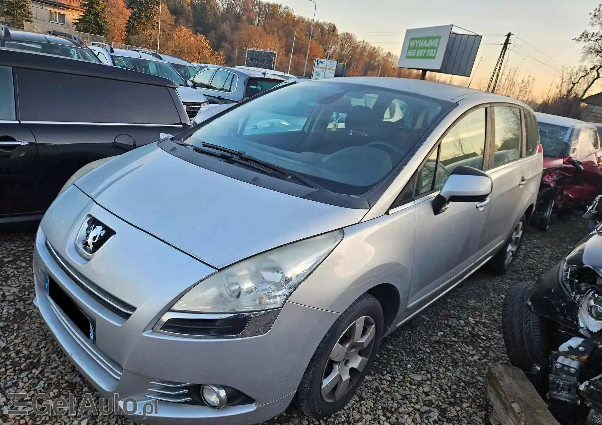 PEUGEOT 5008 