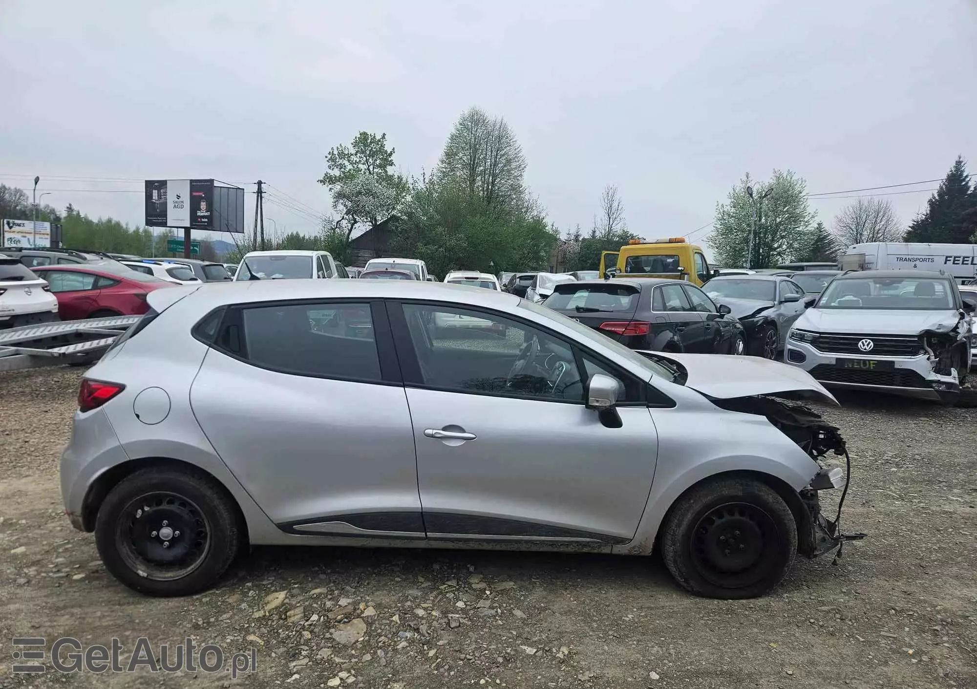 RENAULT Clio 