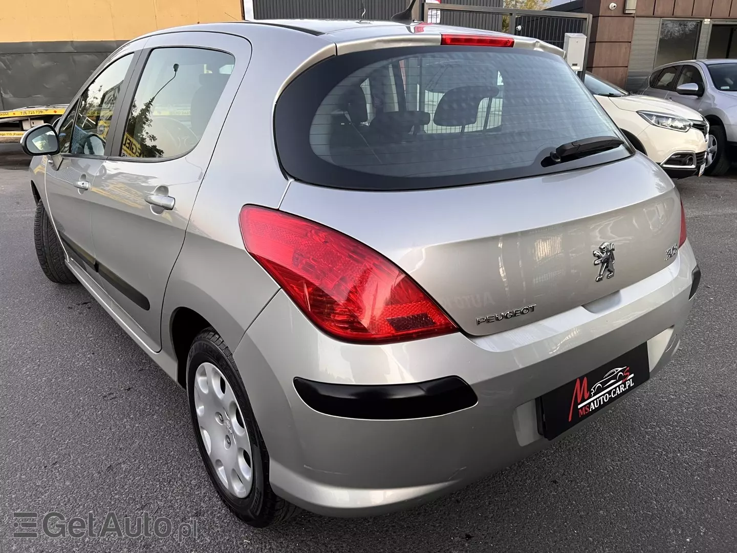 PEUGEOT 308 