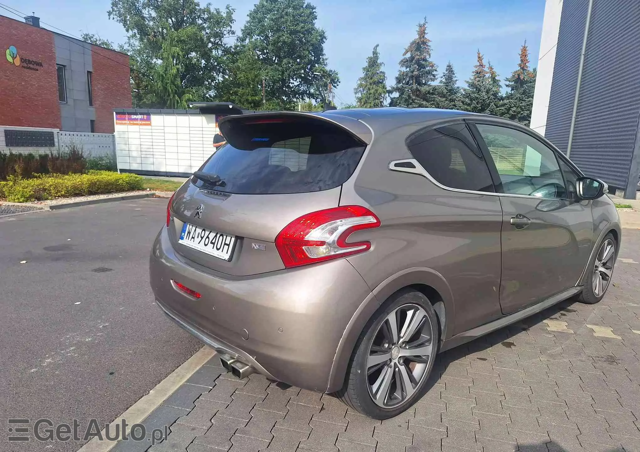 PEUGEOT 208 Allure