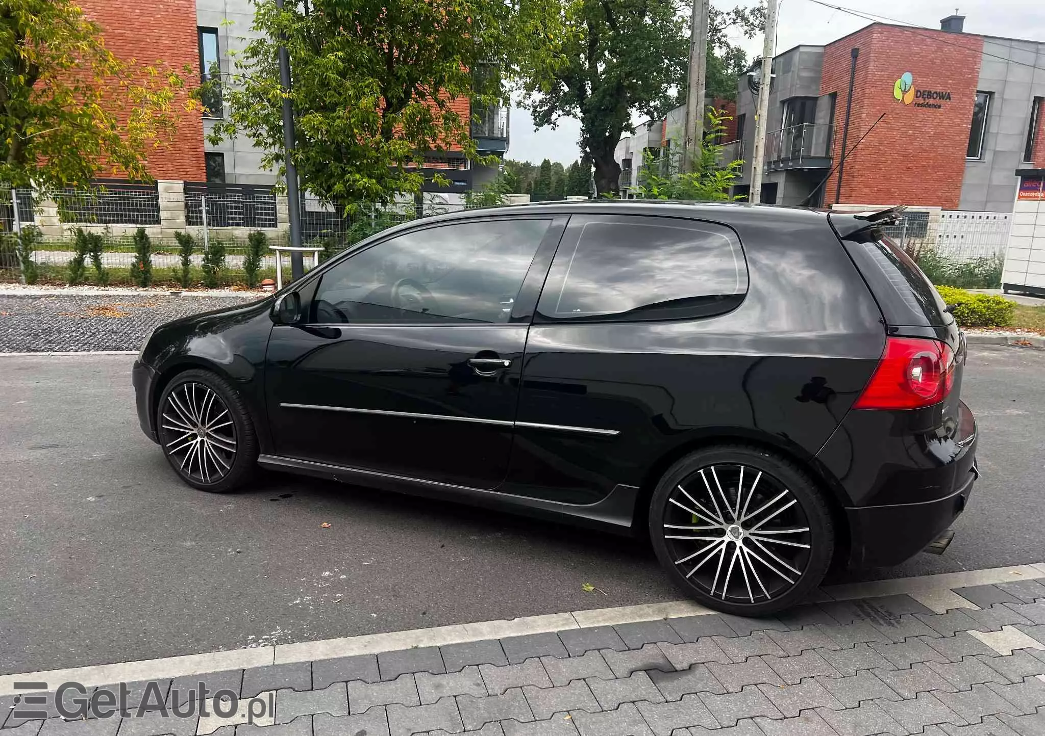 VOLKSWAGEN Golf GTI