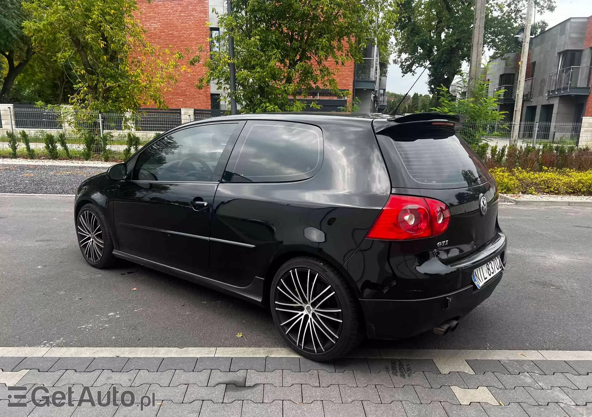 VOLKSWAGEN Golf GTI