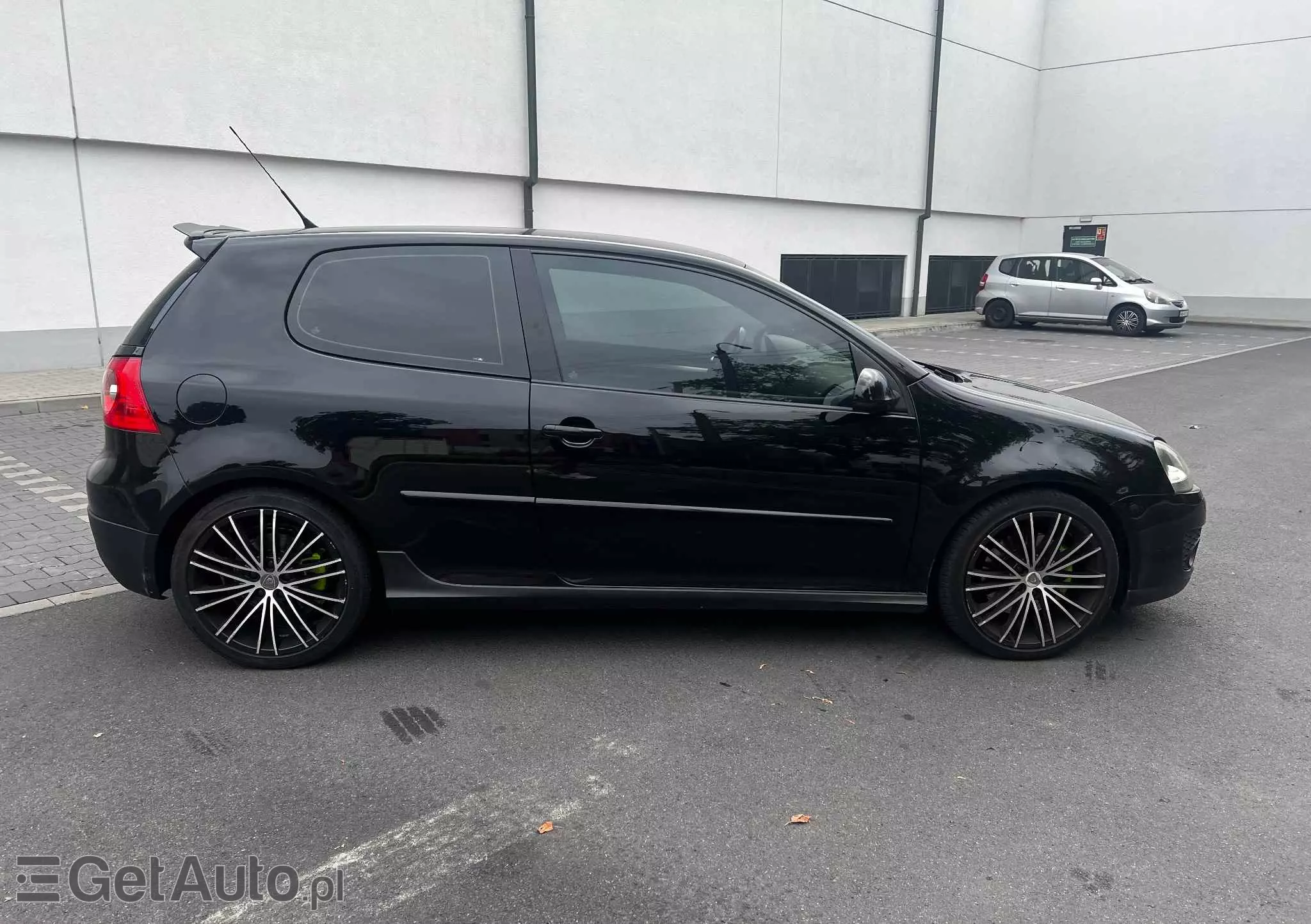 VOLKSWAGEN Golf GTI