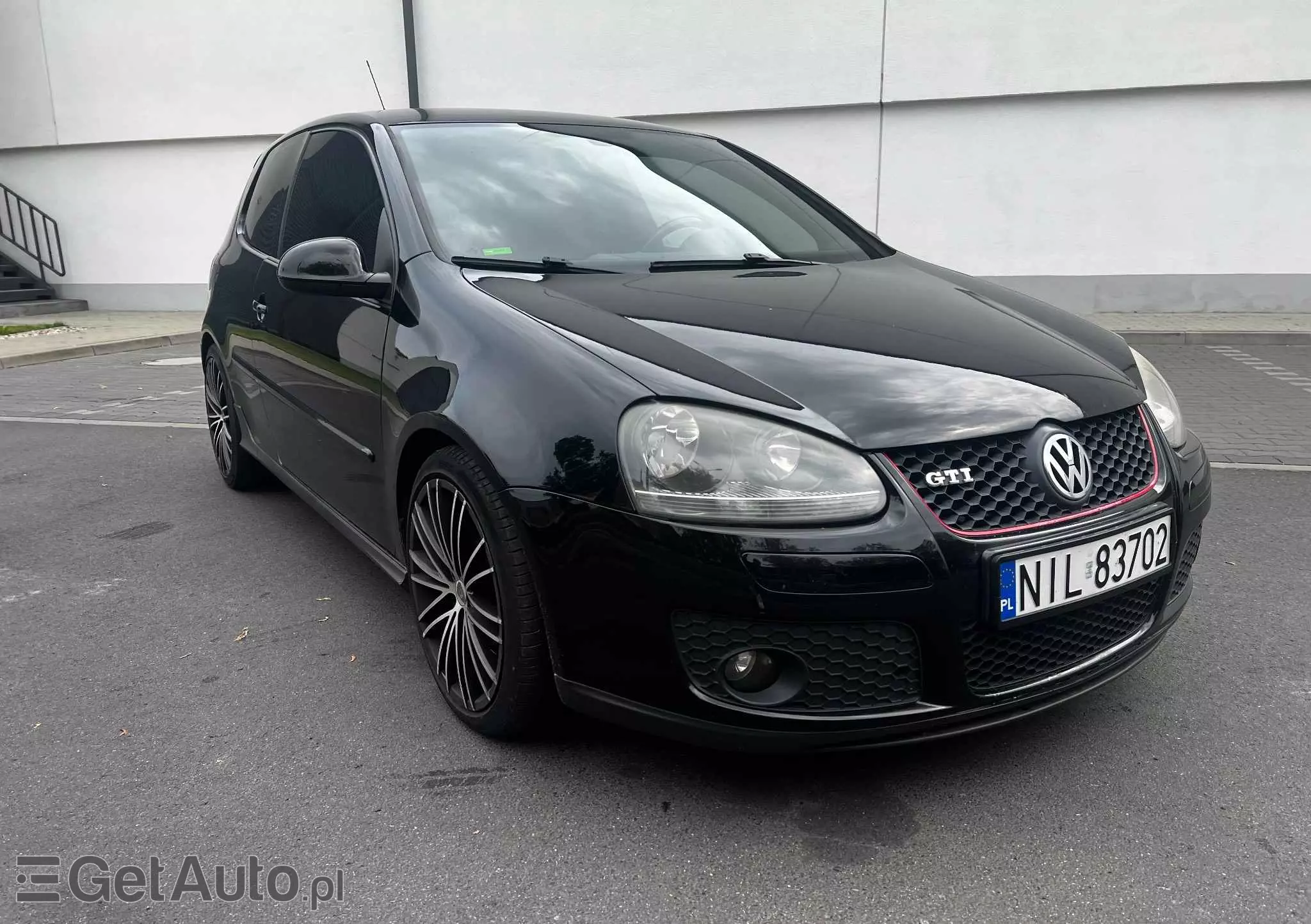 VOLKSWAGEN Golf GTI