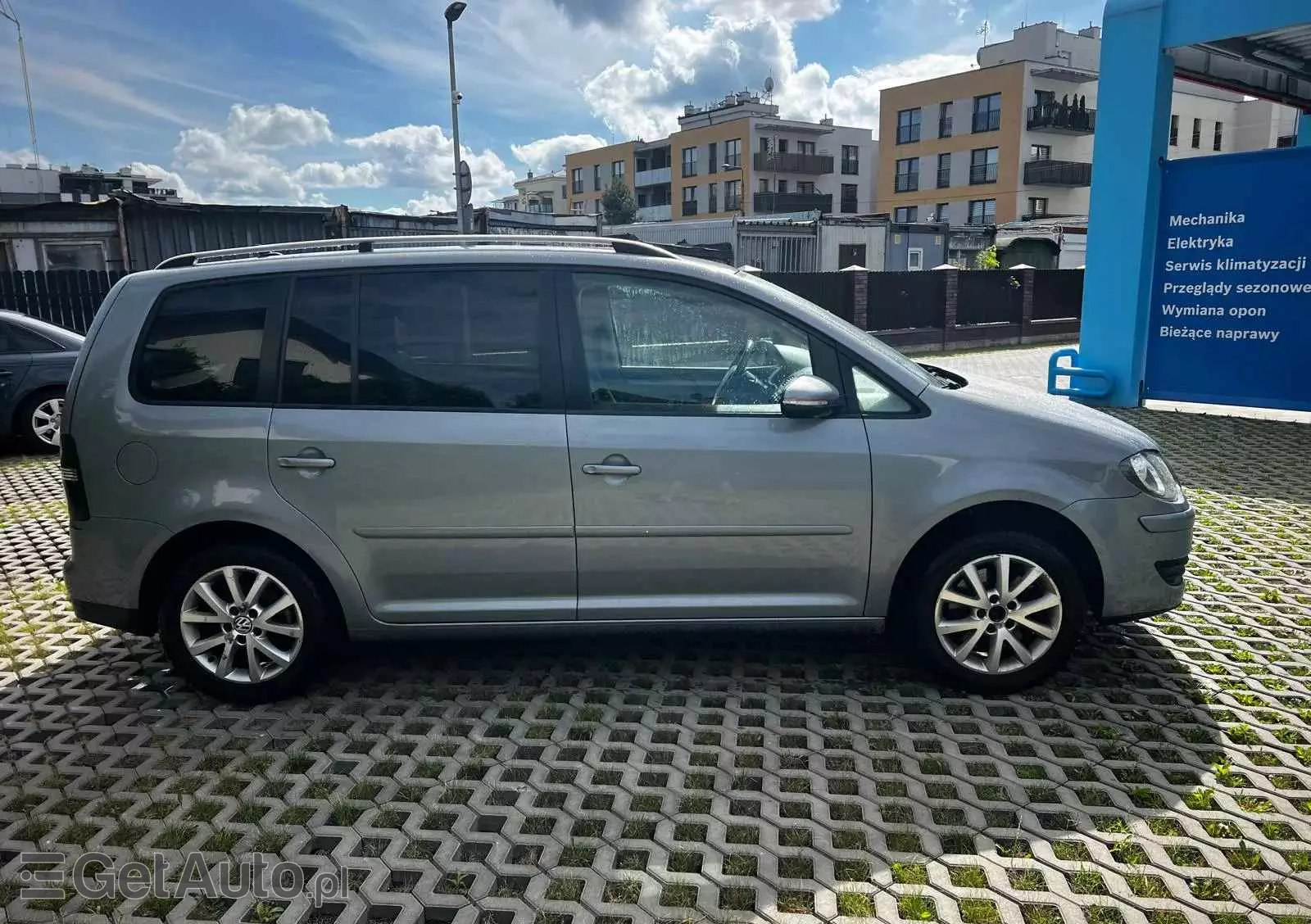 VOLKSWAGEN Touran Comfortline DSG