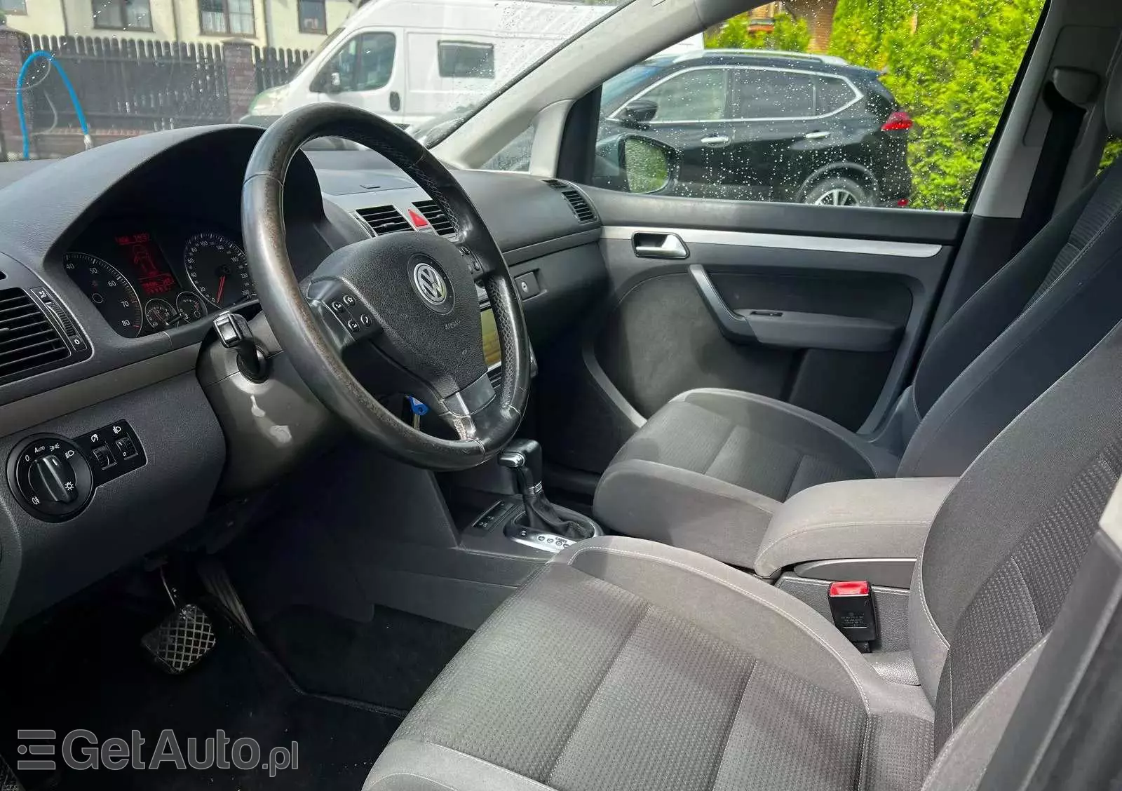 VOLKSWAGEN Touran Comfortline DSG