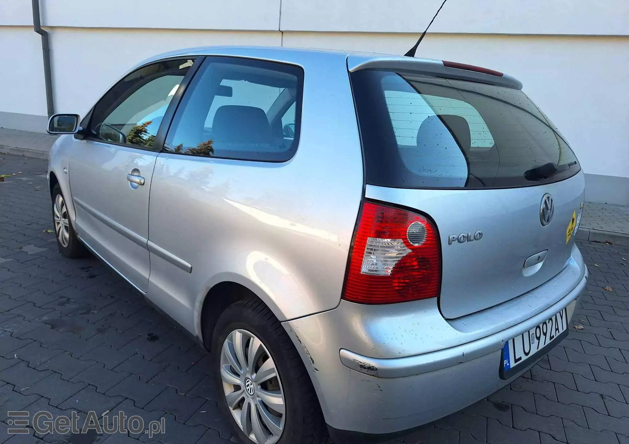 VOLKSWAGEN Polo Basis