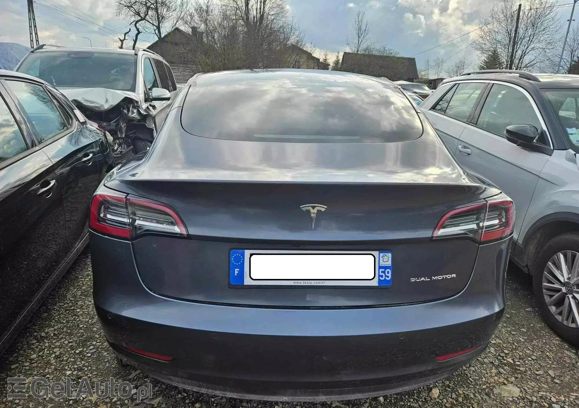 TESLA Model 3 Allradantrieb Dual Motor