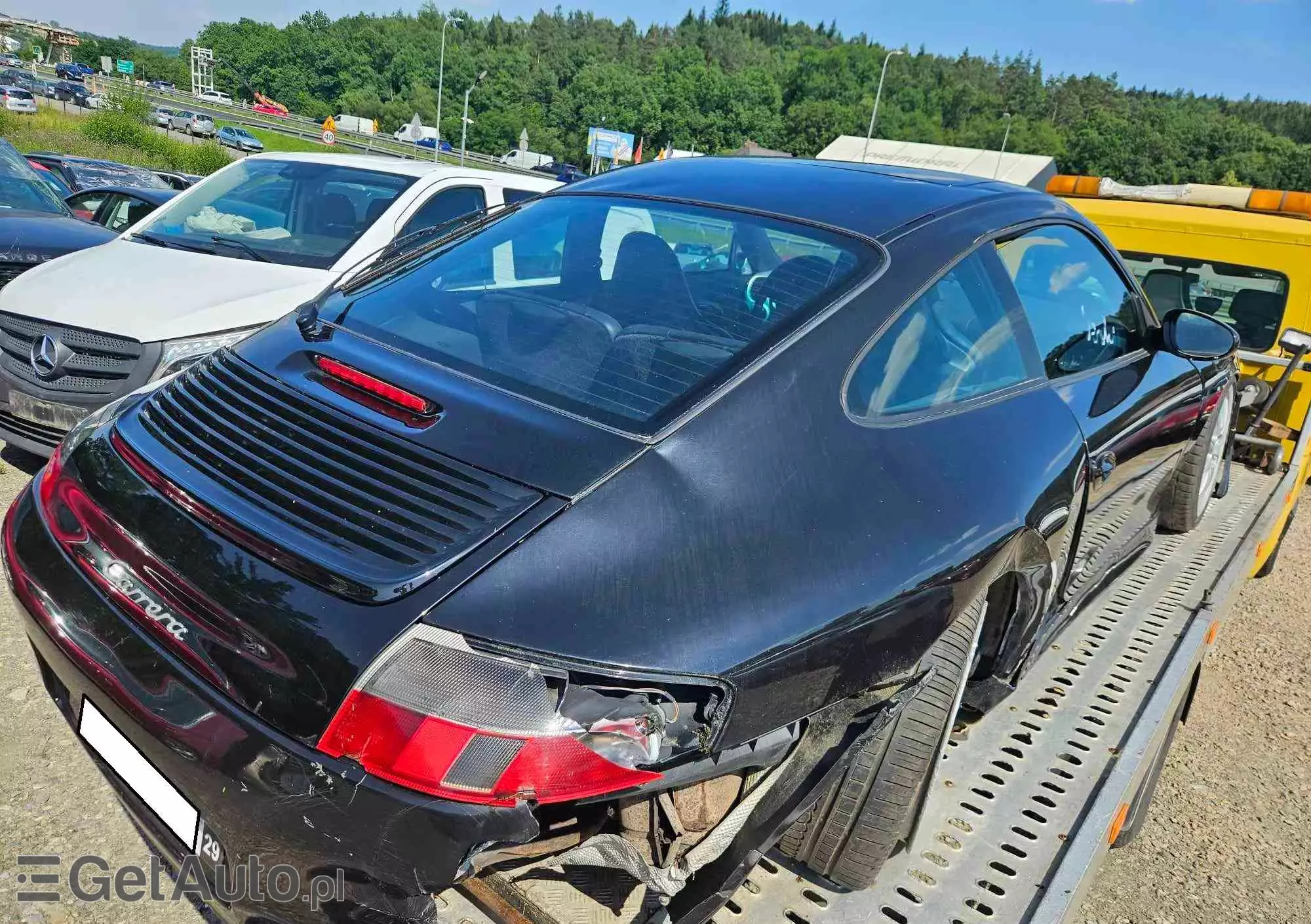 PORSCHE 911 Carrera Coupe