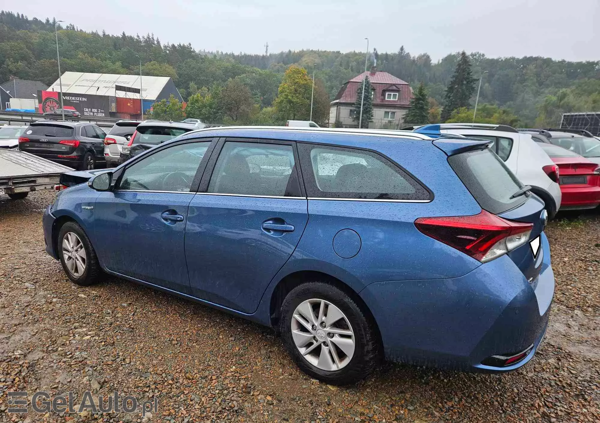 TOYOTA Auris 1.8 VVT-i Hybrid Automatik Touring Sports Executive