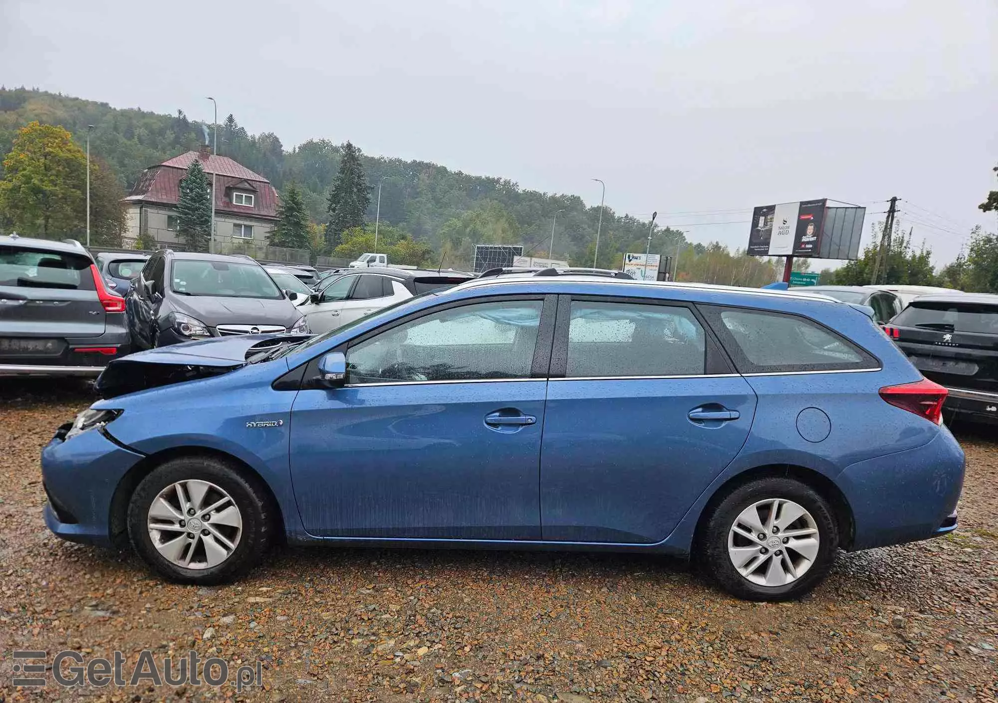 TOYOTA Auris 1.8 VVT-i Hybrid Automatik Touring Sports Executive