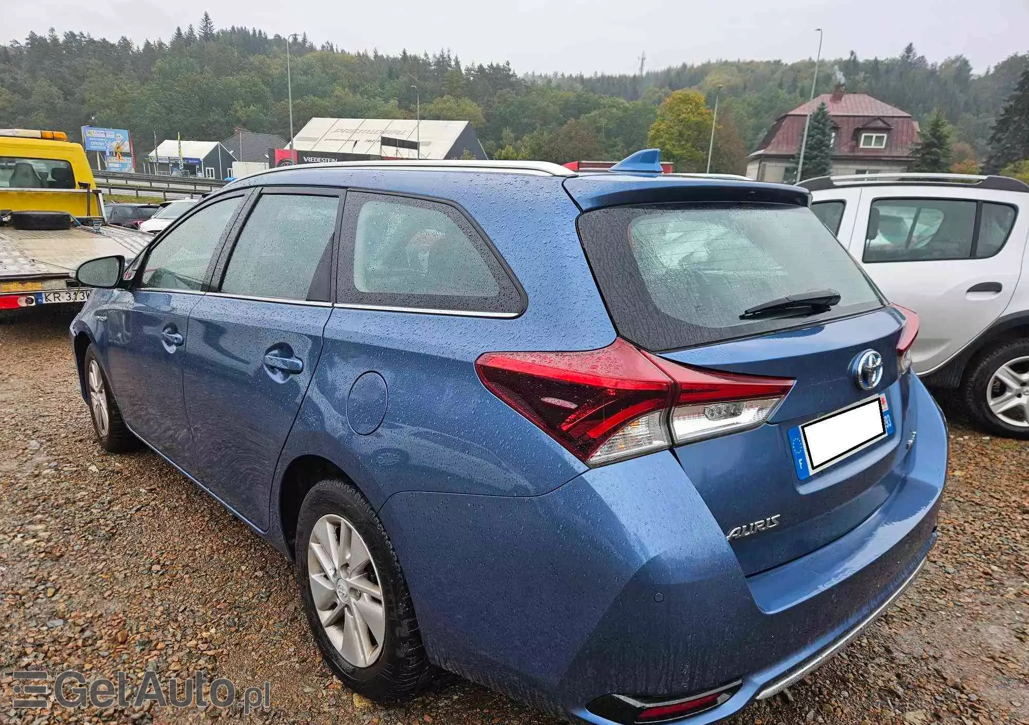 TOYOTA Auris 1.8 VVT-i Hybrid Automatik Touring Sports Executive