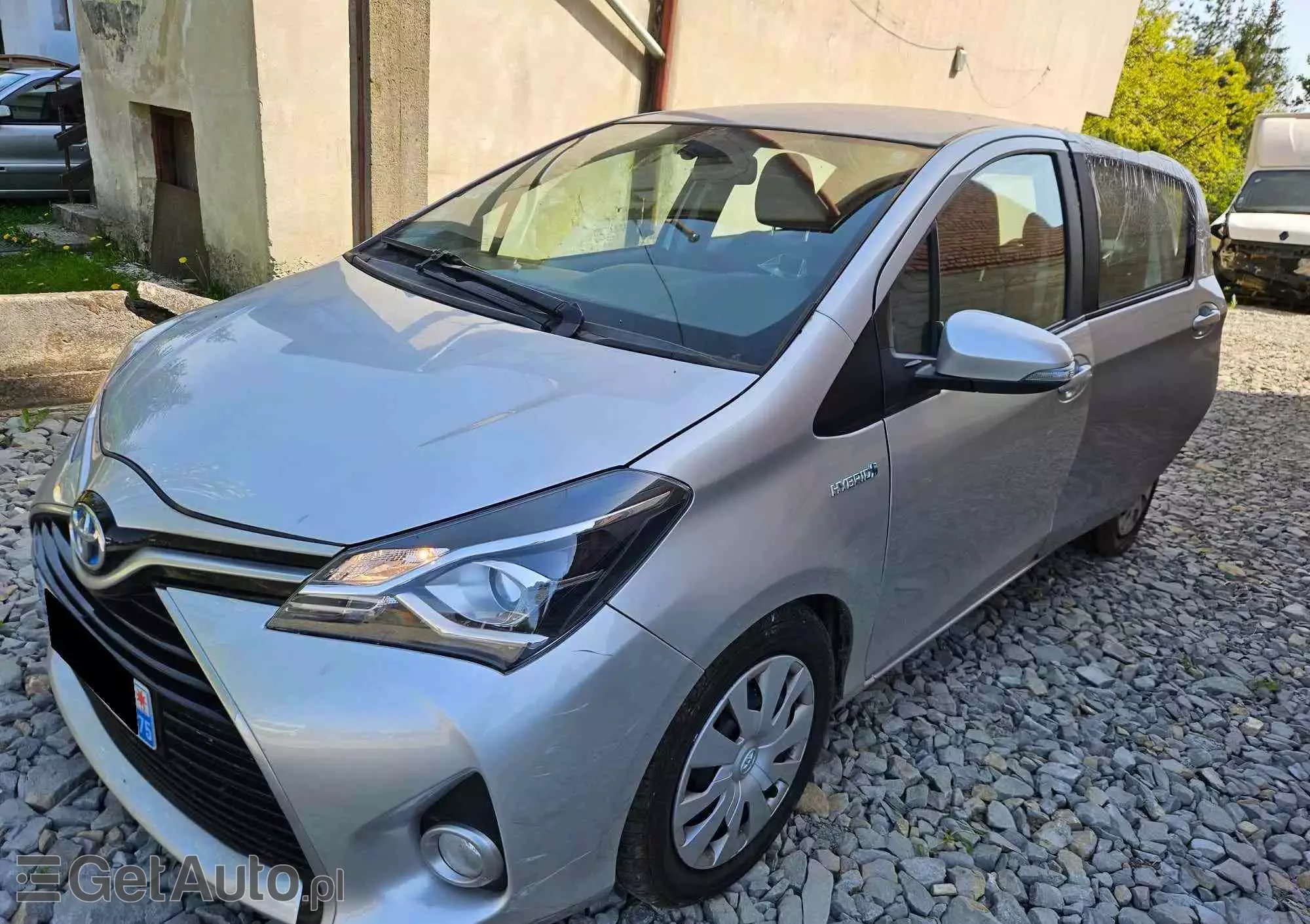 TOYOTA Yaris Comfort e-CVT