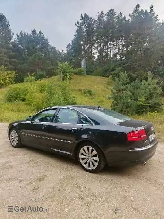 AUDI A8 Tiptronic