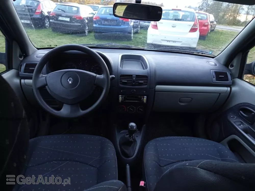 RENAULT Clio 