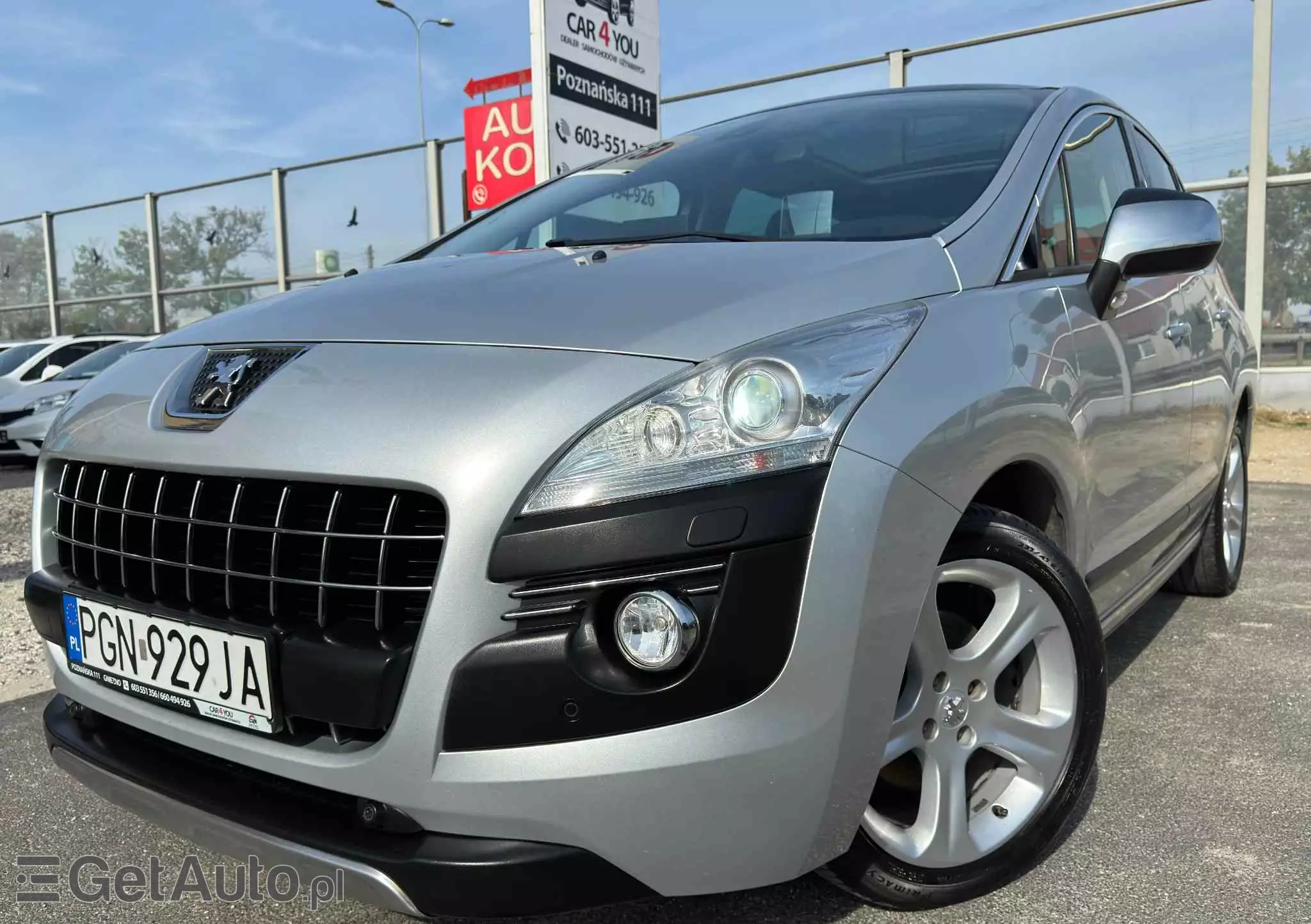 PEUGEOT 3008 