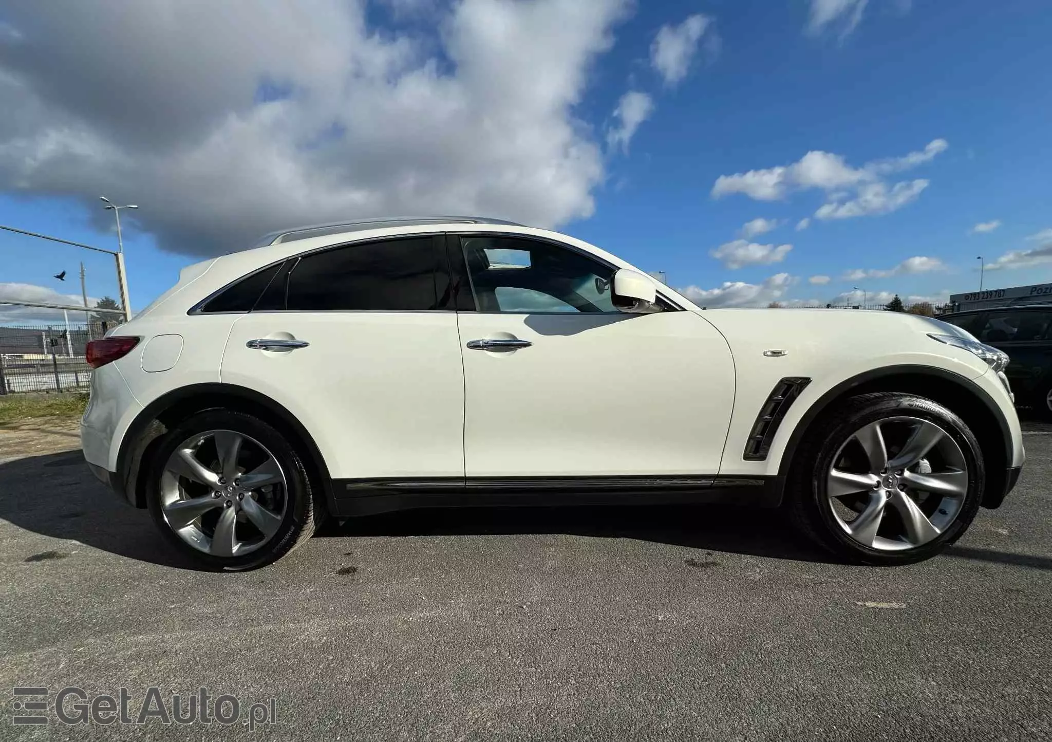 INFINITI FX30  AWD S