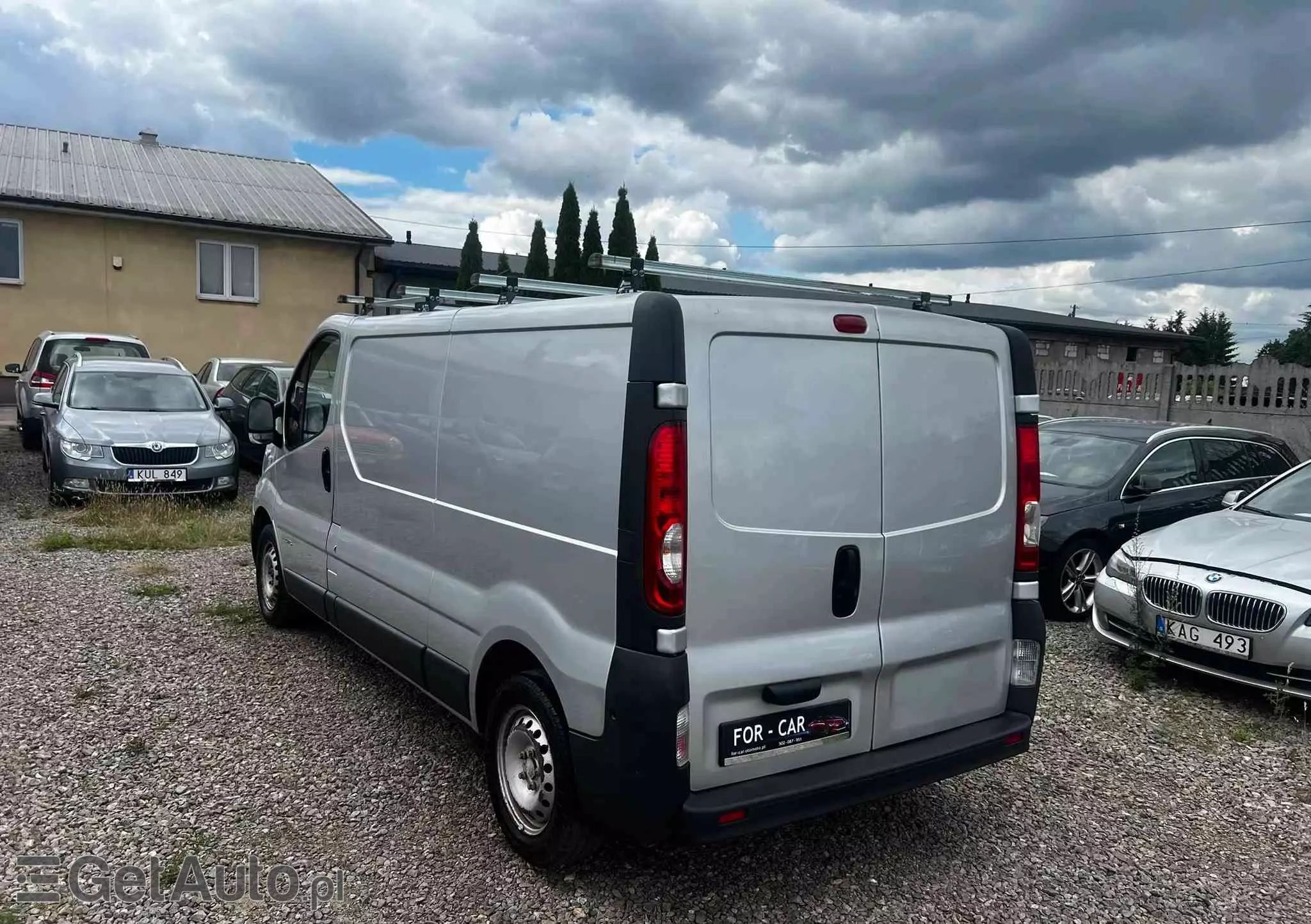 RENAULT Trafic 