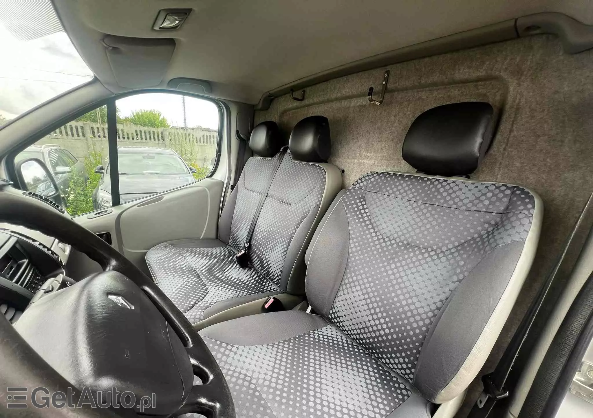 RENAULT Trafic 