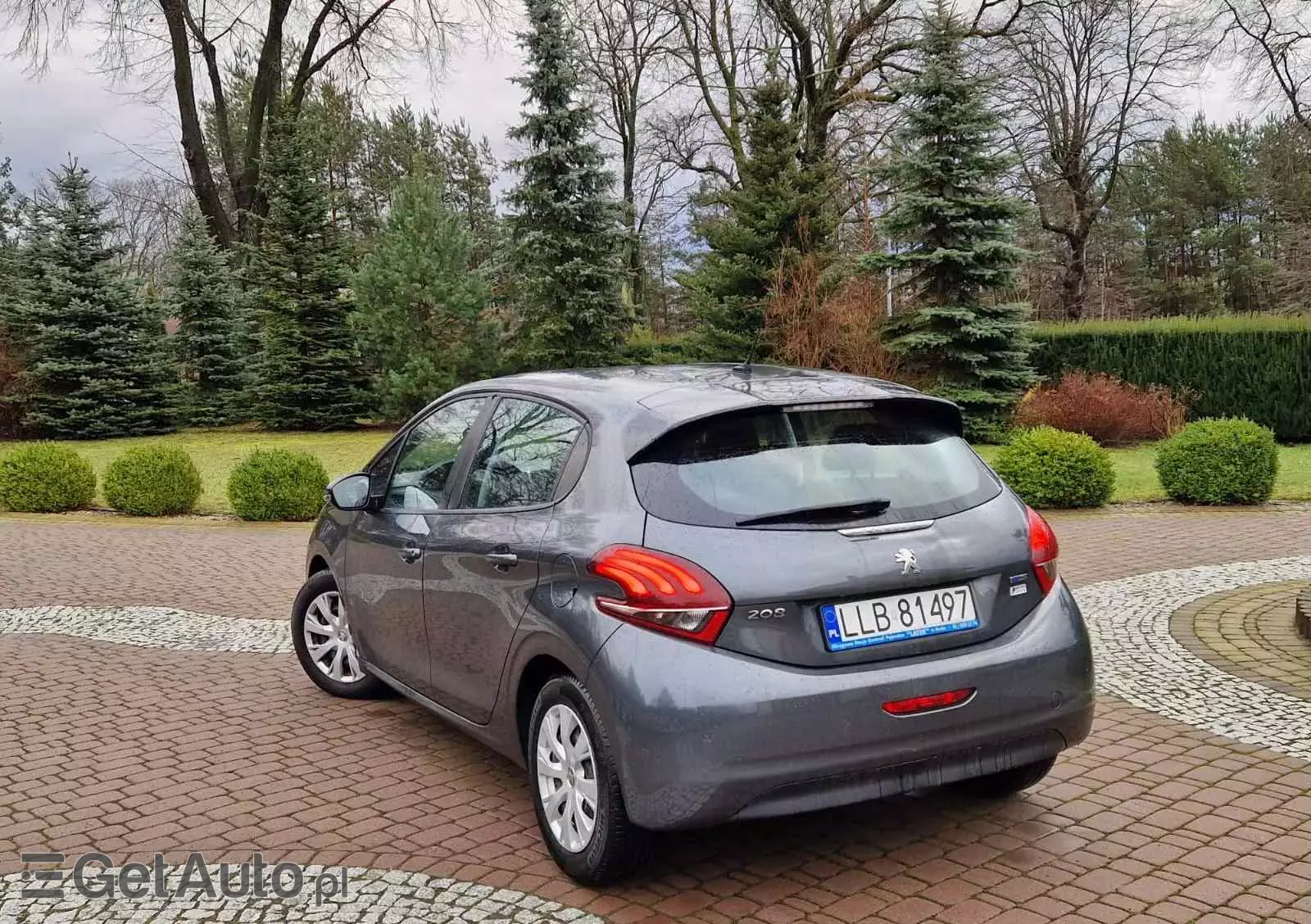 PEUGEOT 208 Allure