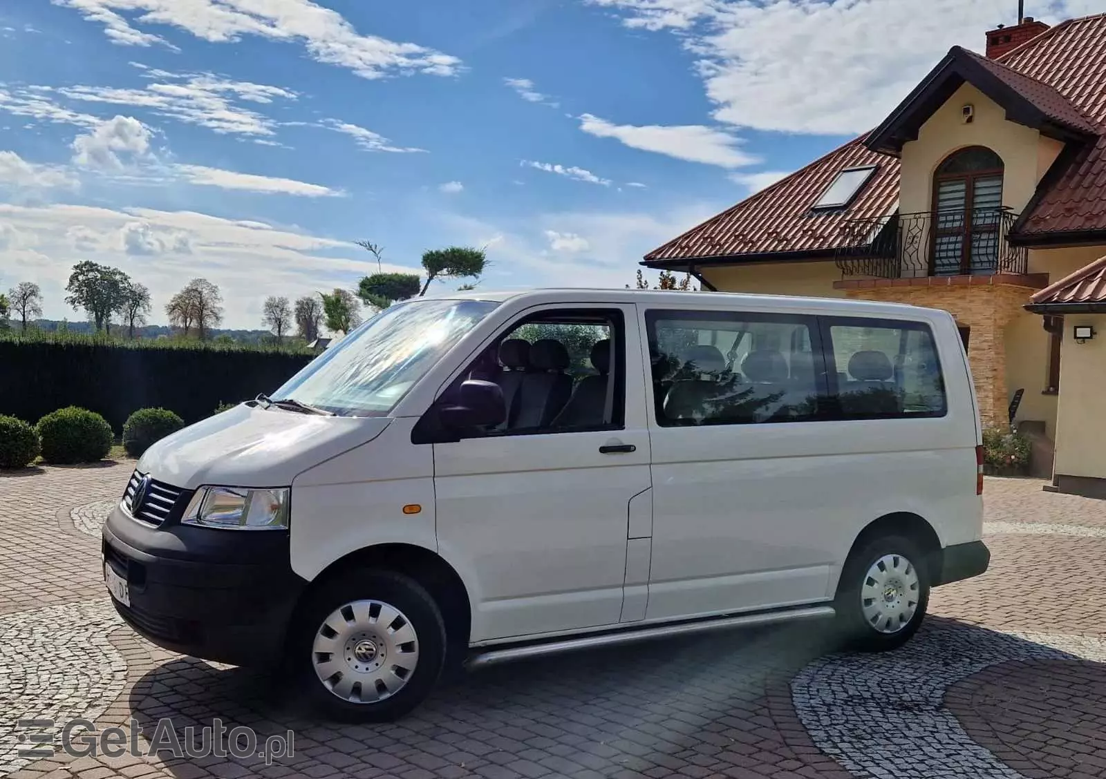 VOLKSWAGEN Transporter Shuttle Mixt