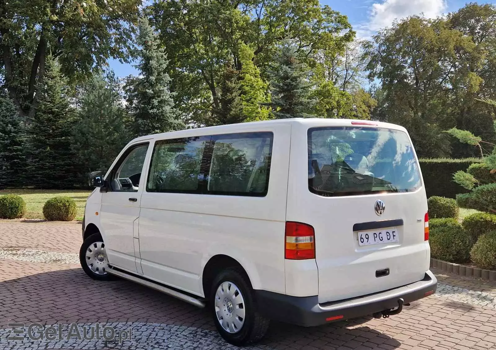 VOLKSWAGEN Transporter Shuttle Mixt