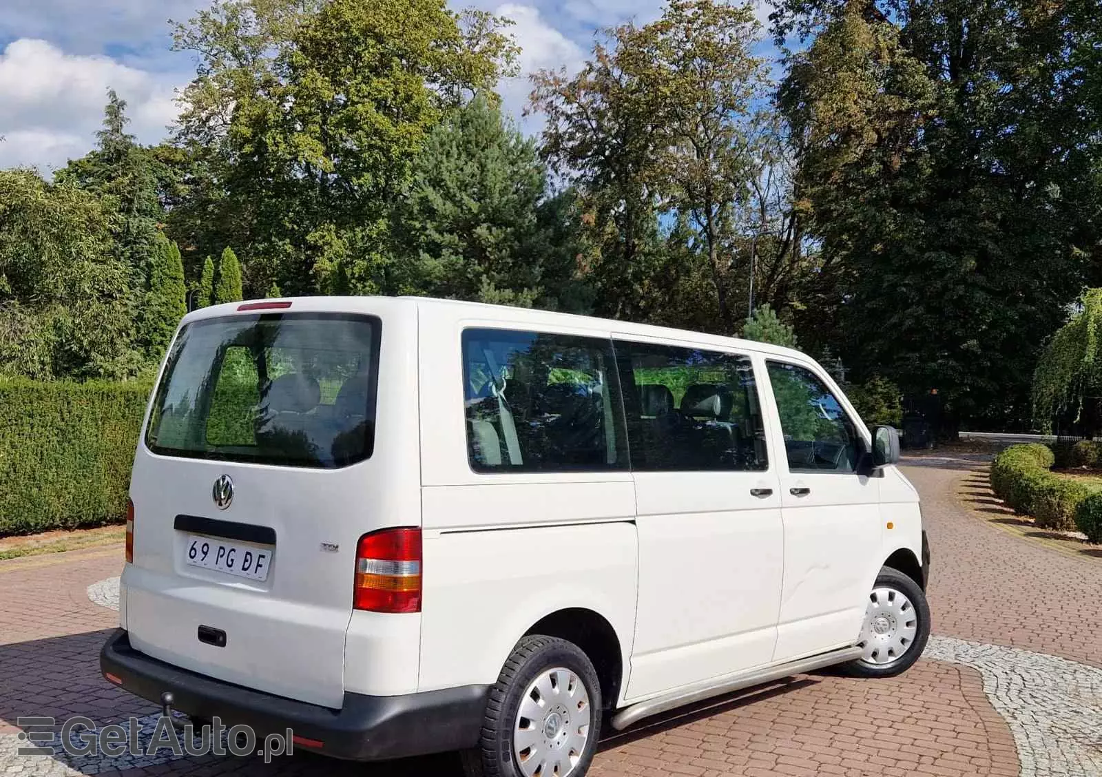 VOLKSWAGEN Transporter Shuttle Mixt