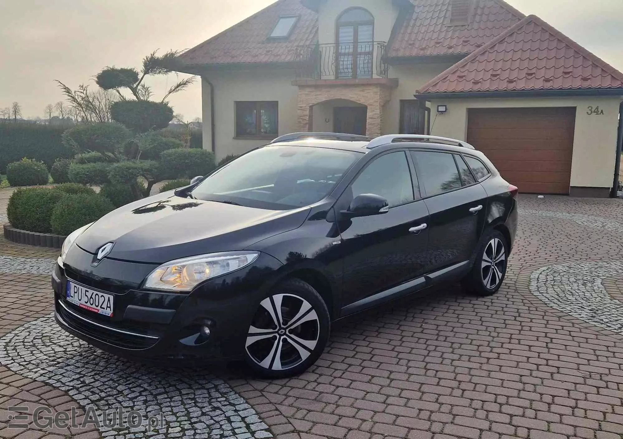 RENAULT Megane Bose Edition 140 CVT