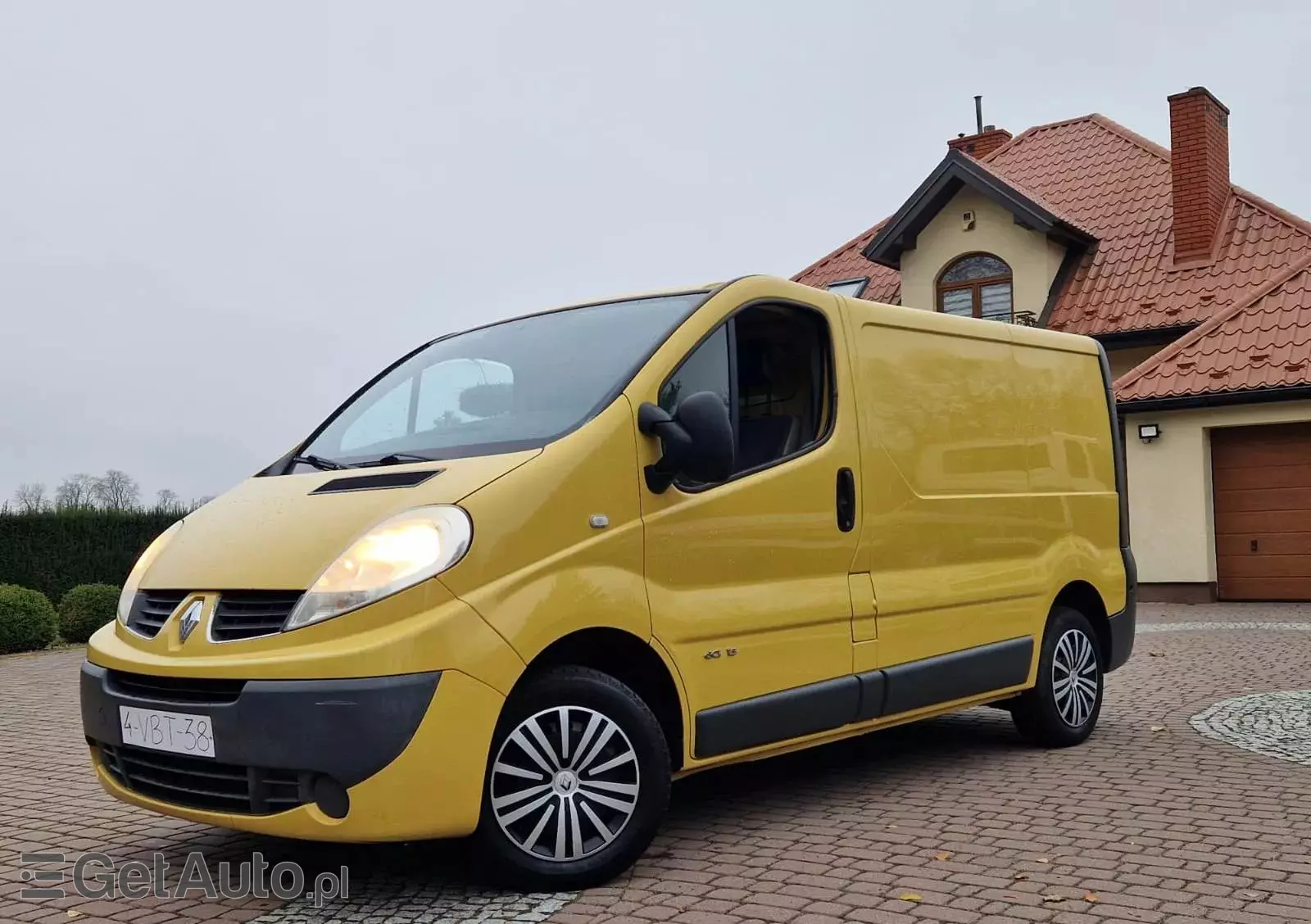 RENAULT Trafic 