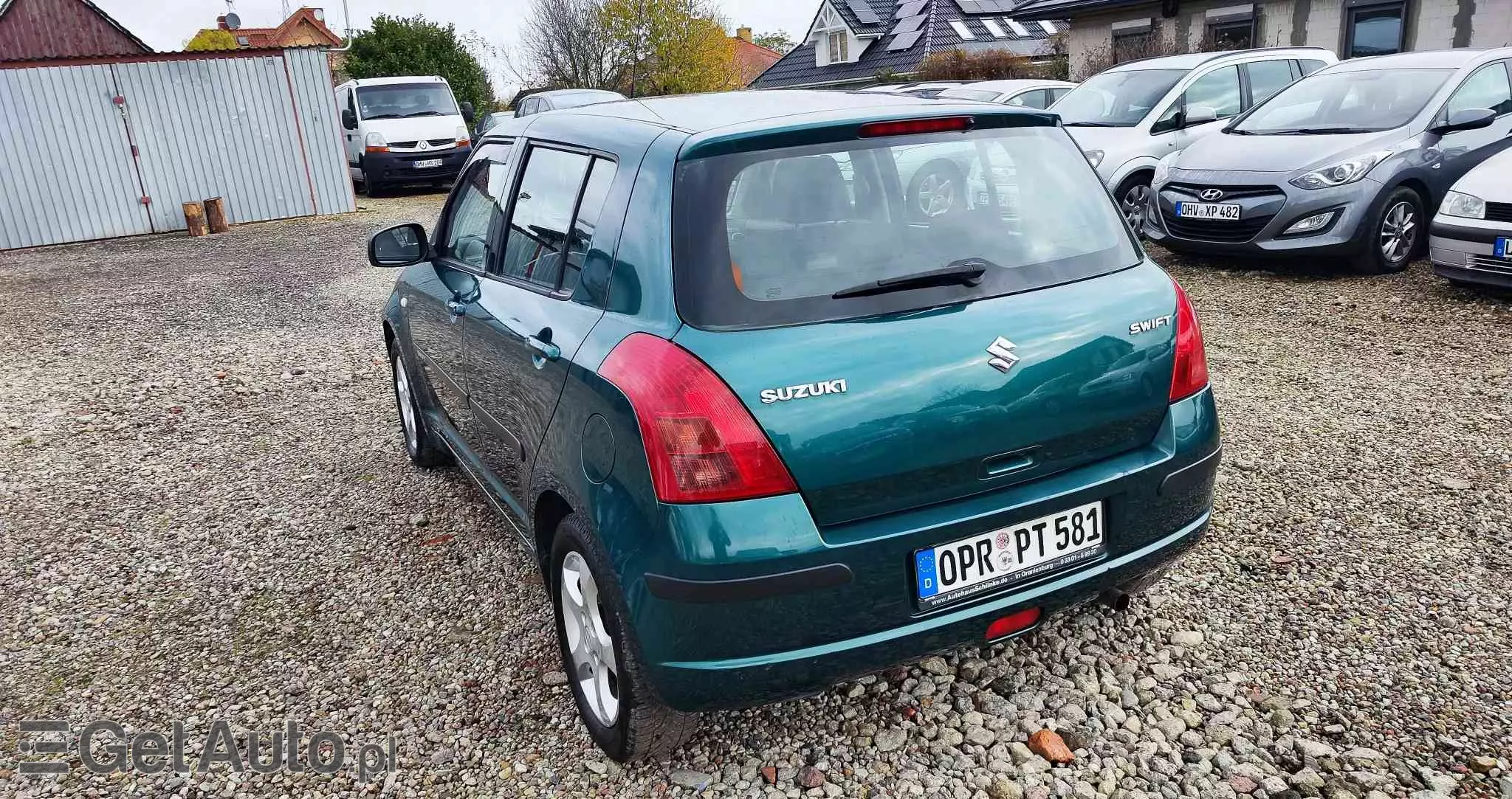 SUZUKI Swift 