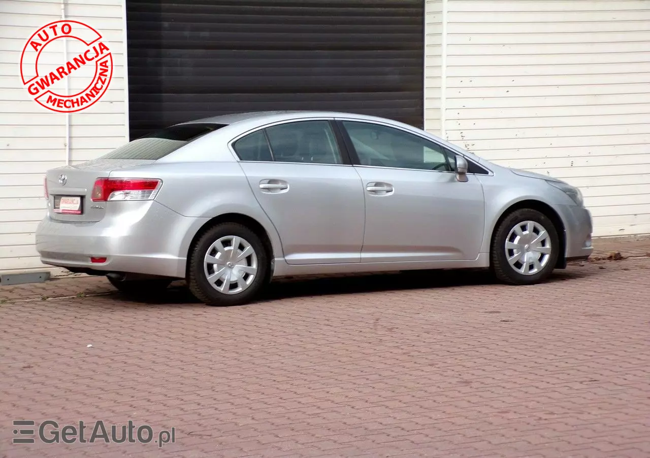 TOYOTA Avensis 