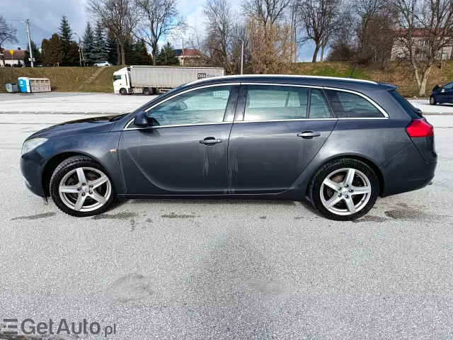 OPEL Insignia 2.0 Turbo (220 KM)