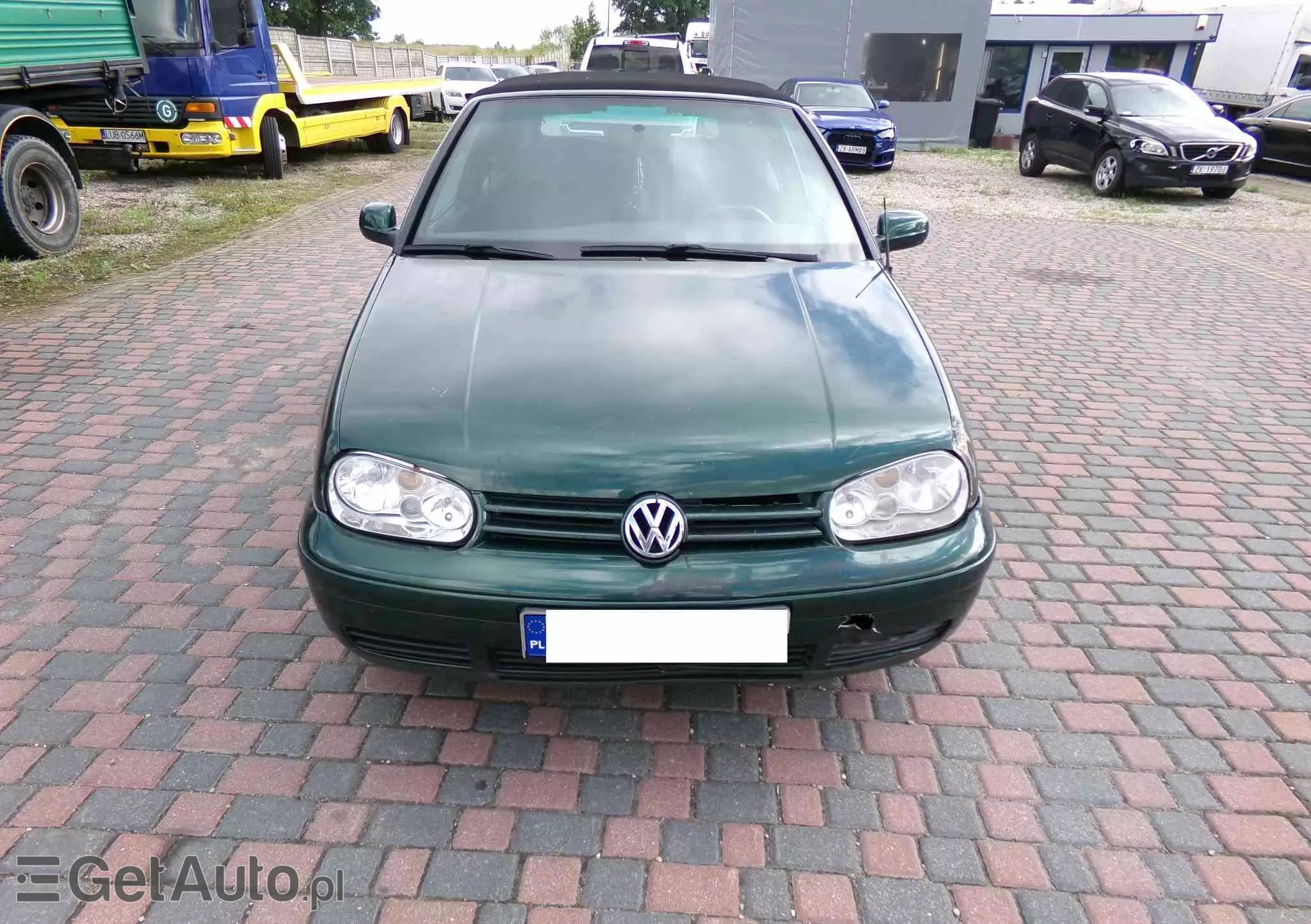 VOLKSWAGEN Golf 