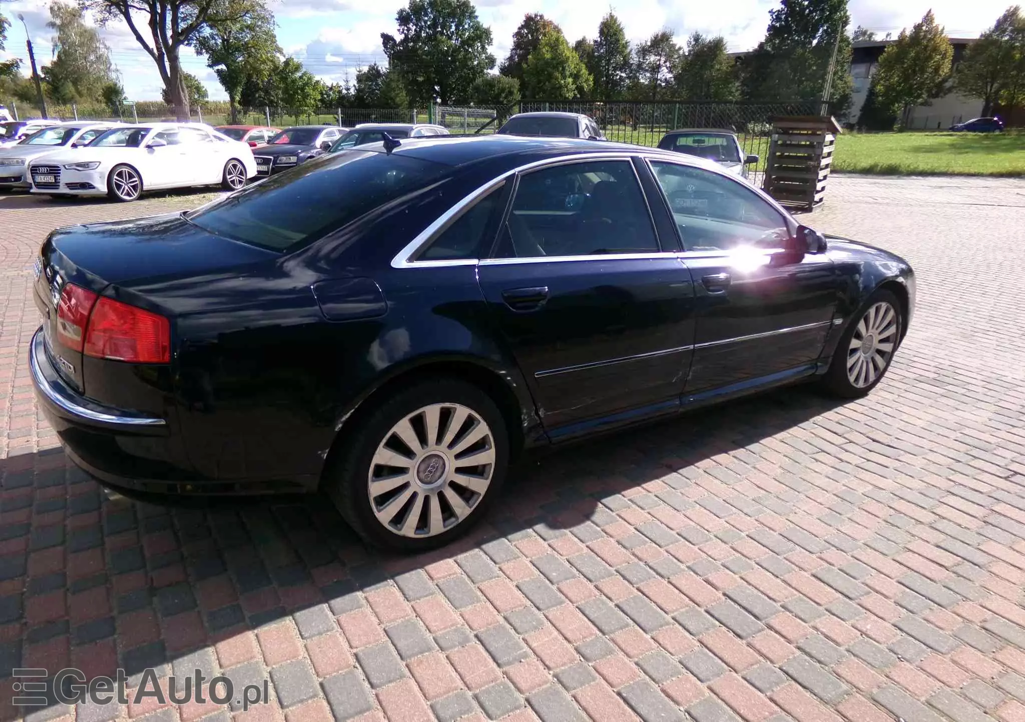 AUDI A8 