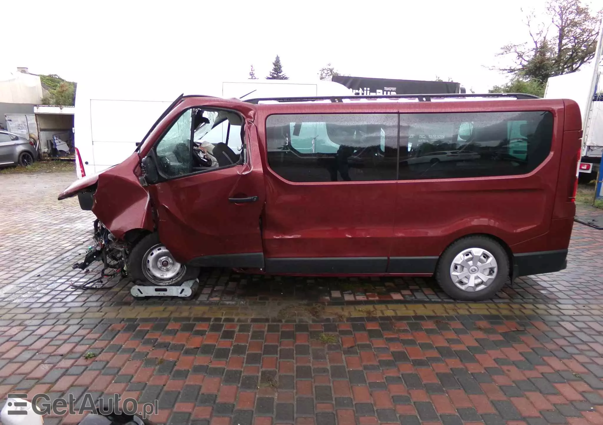 RENAULT Trafic 