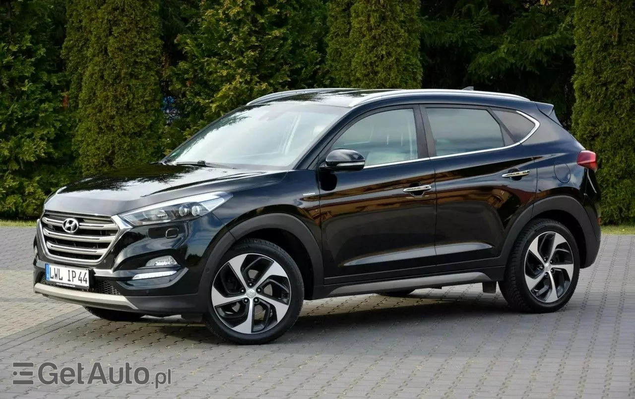 HYUNDAI Tucson 