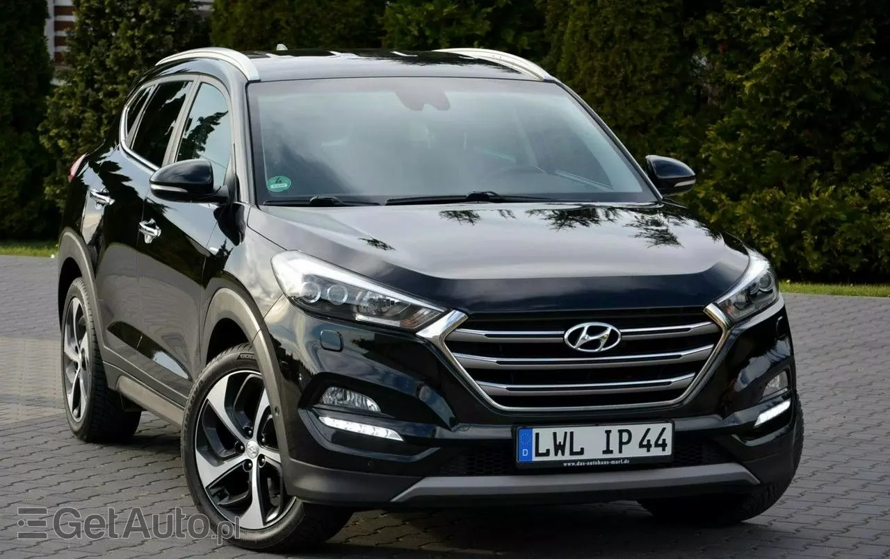 HYUNDAI Tucson 