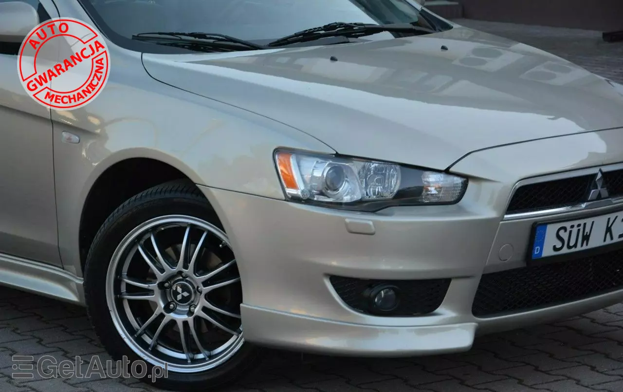 MITSUBISHI Lancer 