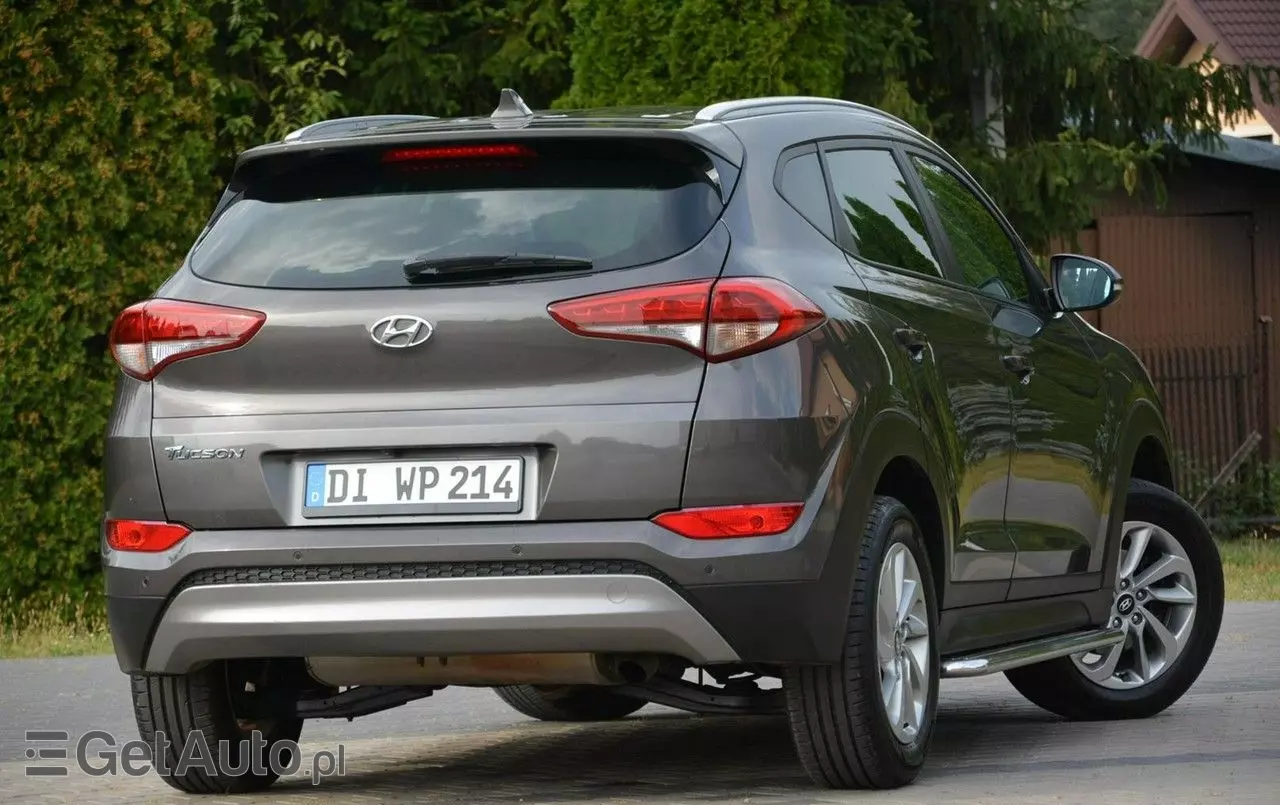 HYUNDAI Tucson 