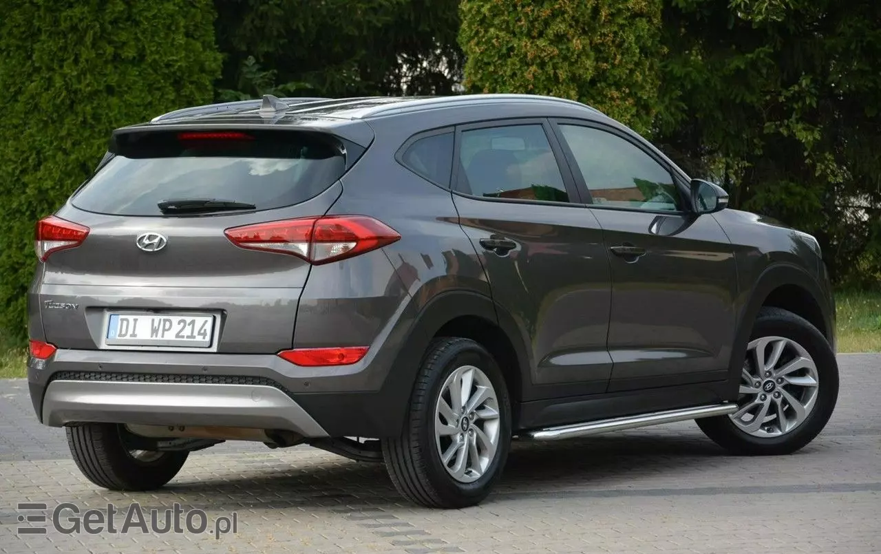 HYUNDAI Tucson 