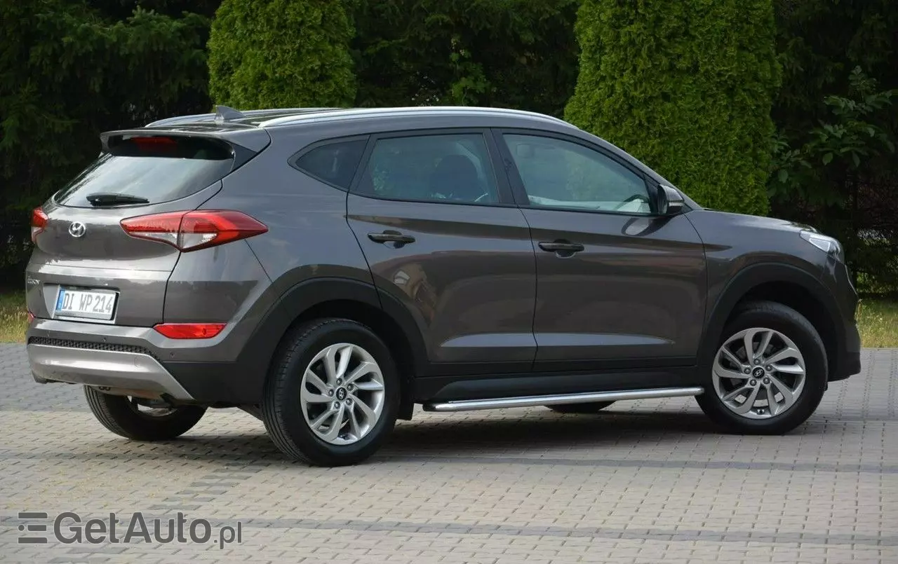 HYUNDAI Tucson 