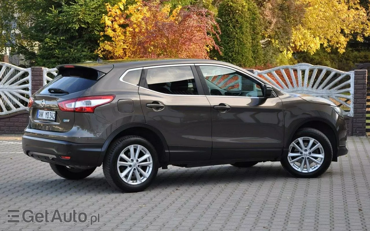 NISSAN Qashqai Active