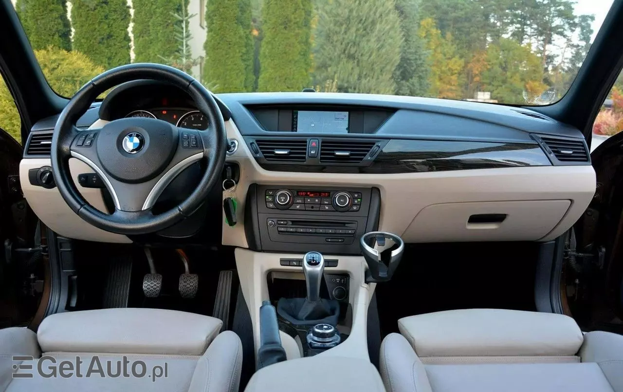 BMW X1 SDrive18i Sport Line