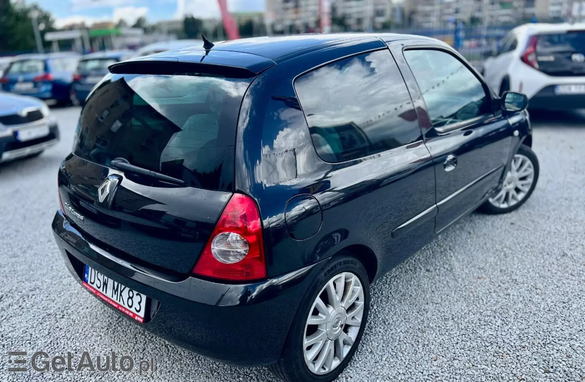 RENAULT Clio 