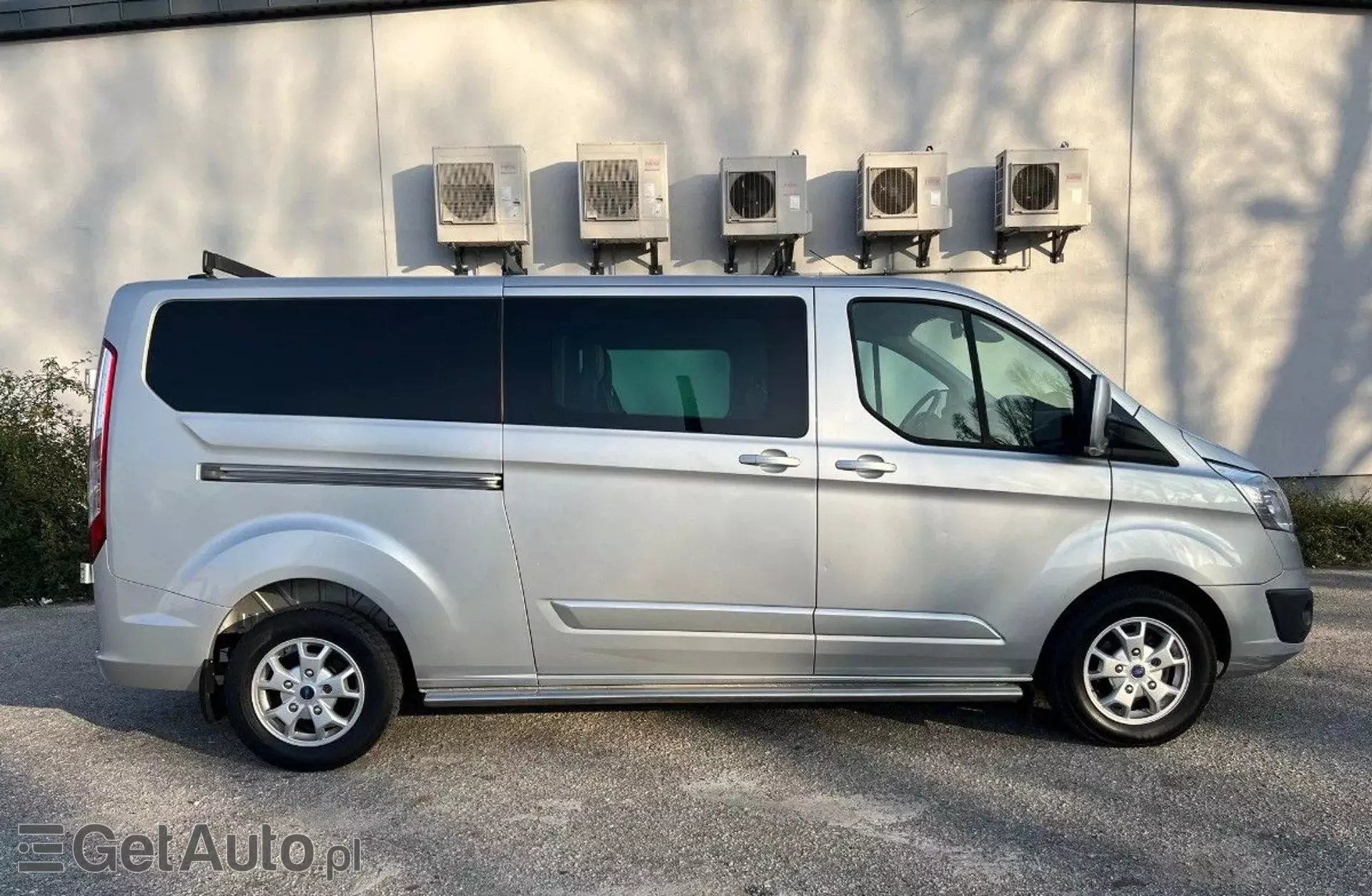 FORD Tourneo Custom 