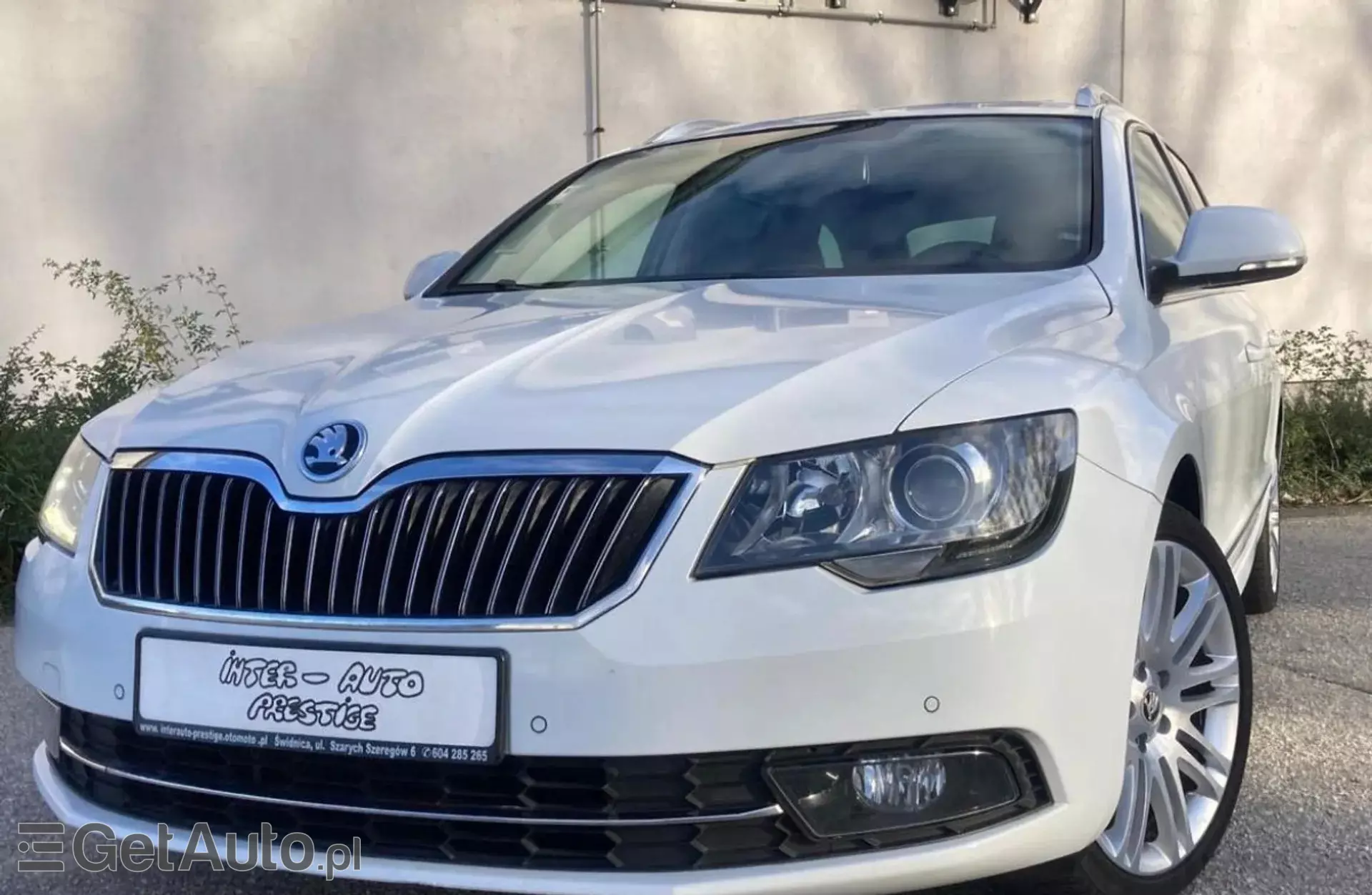 SKODA Superb 