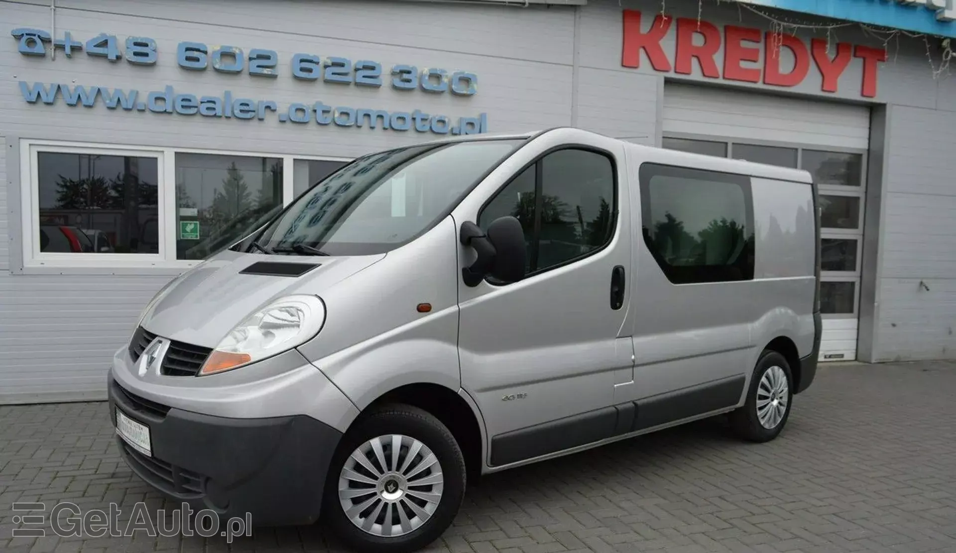 RENAULT Trafic 