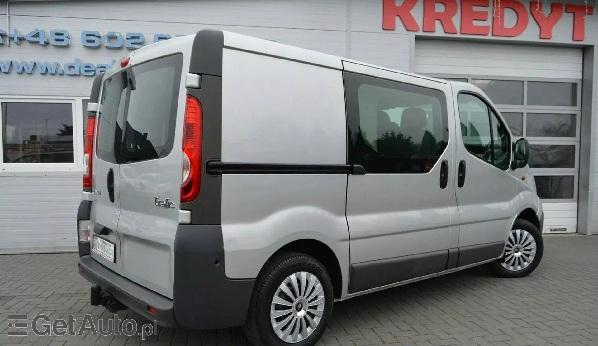 RENAULT Trafic 