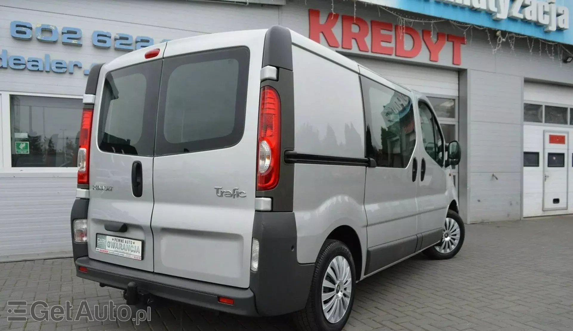 RENAULT Trafic 