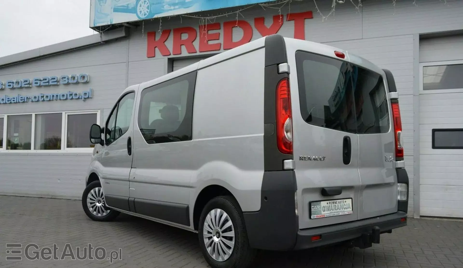 RENAULT Trafic 